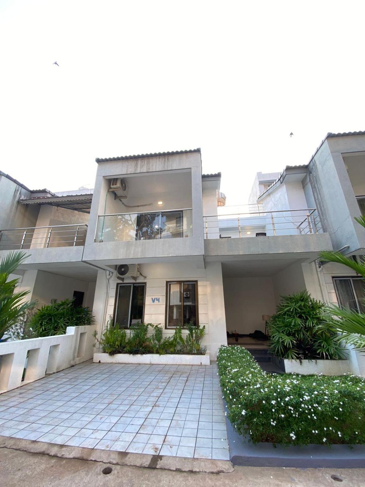 Vikings Stay 3Bhk Villa Mirage Near Candolim Nerul  Exterior photo